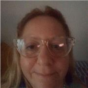 Laureata in Fisica con anni di esperienza di insegnamento offre lezioni online per studenti delle superiori!